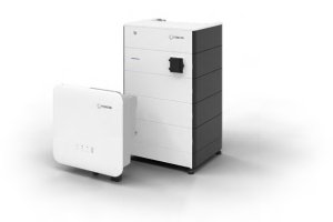 FENECON Home 6 Batteriespeicher mit drei Speichermodulen